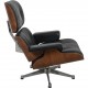 Charles Eames Lounge chair med ottoman i sort læder og valnød 2021