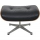 Charles Eames Lounge chair med ottoman i sort læder og valnød 2021
