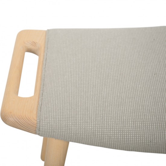 Hans Wegner Bamse taburet i ask 2005