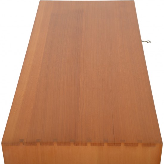 Mogens Koch Skab af Oregon Pine 1970'erne