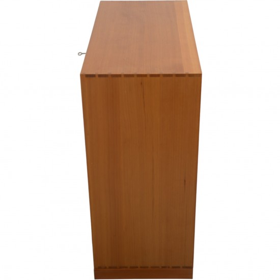 Mogens Koch Skab af Oregon Pine 1970'erne