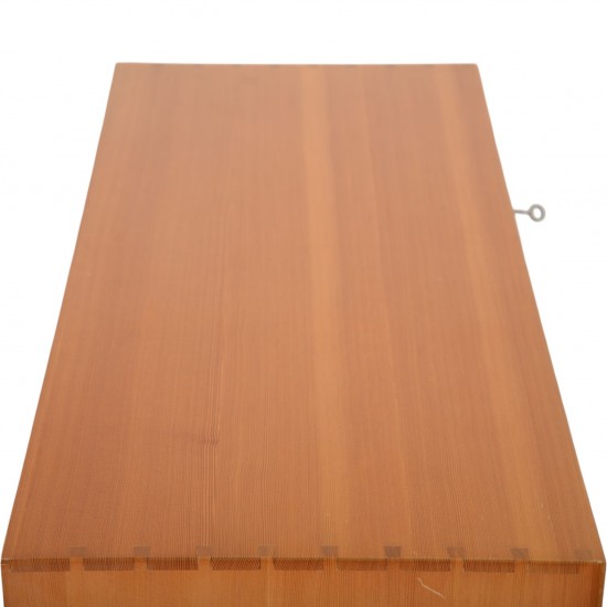 Mogens Koch Skab af Oregon pine 1970'erne