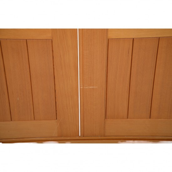 Mogens Koch Skab af Oregon pine 1970'erne