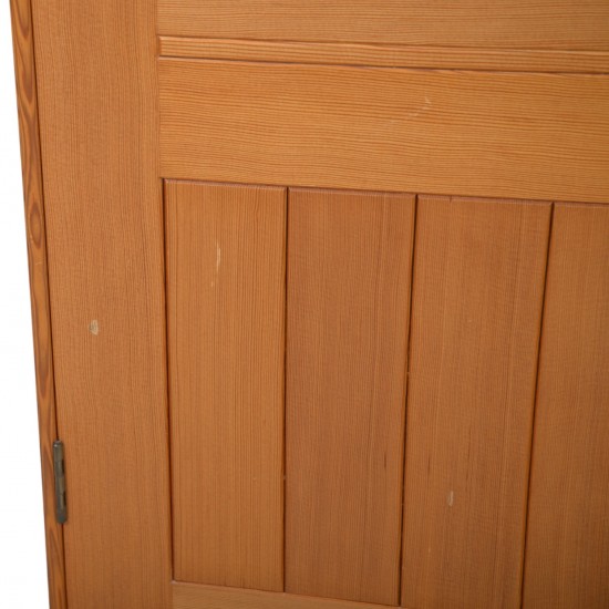 Mogens Koch Skab af Oregon pine 1970'erne