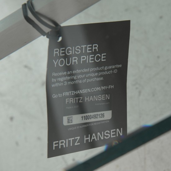 Poul Kjærholm PK61 sofabord af glas 2021