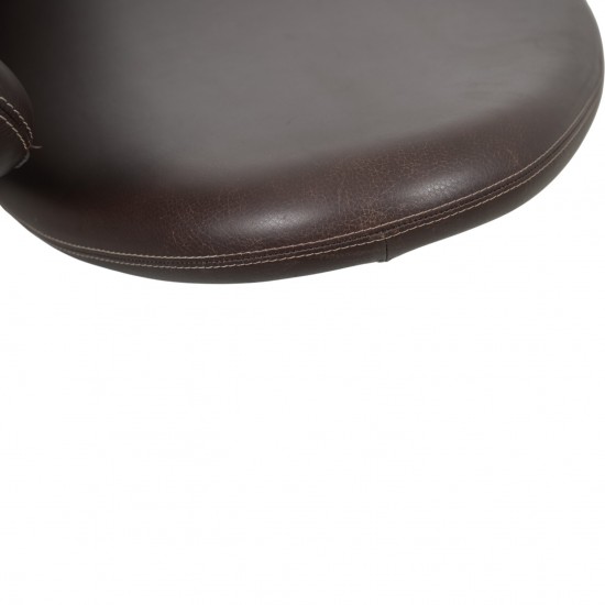 Erik Jørgensen Corona stol i brunt læder 2000'erne