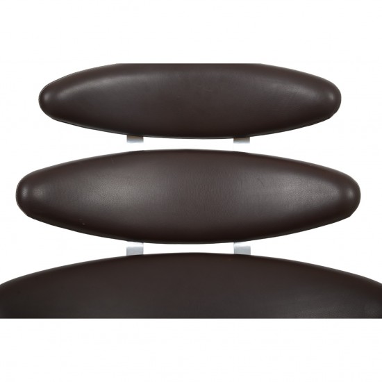 Erik Jørgensen Corona stol i brunt læder 2000'erne