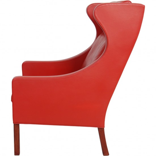 Børge Mogensen 2204 øreklapstol med skammel i rødt læder