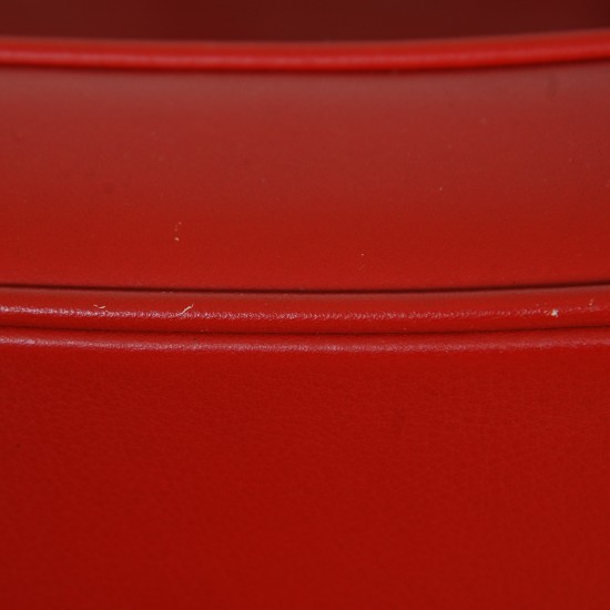 Børge Mogensen 2204 øreklapstol med skammel i rødt læder