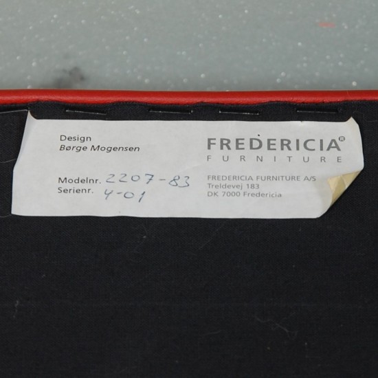 Børge Mogensen 2207 lænestol i rødt læder