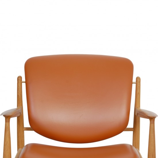 Finn Juhl France stol i cognac læder og eg