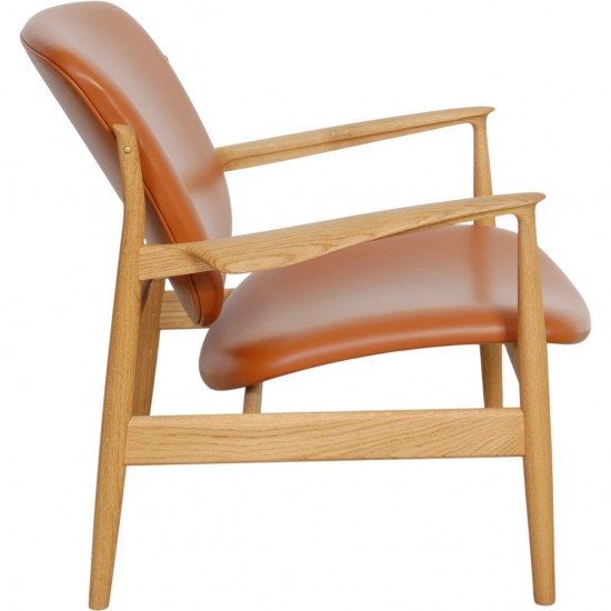 Finn Juhl France stol i cognac læder og eg