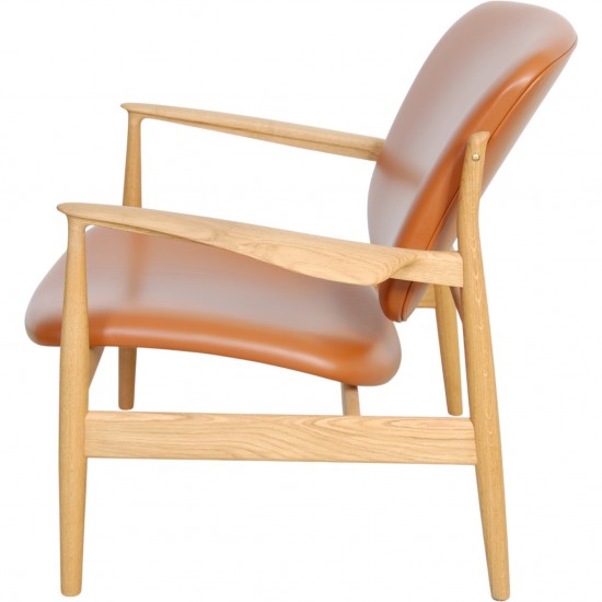Finn Juhl France stol i cognac læder og eg