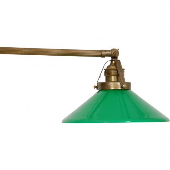 Vintage dobbeltarmet bordlampe i messing med grønne glasskærme