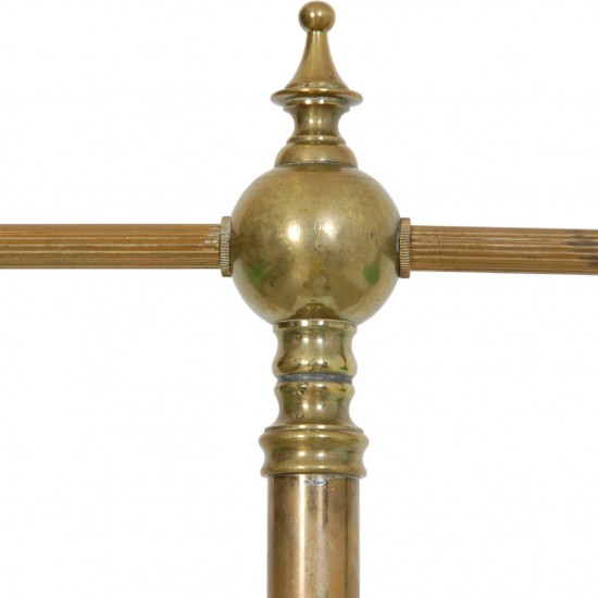 Vintage dobbeltarmet bordlampe i messing med grønne glasskærme