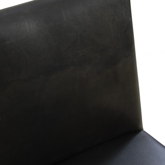 Hans Wegner AP-40 stol i sort læder