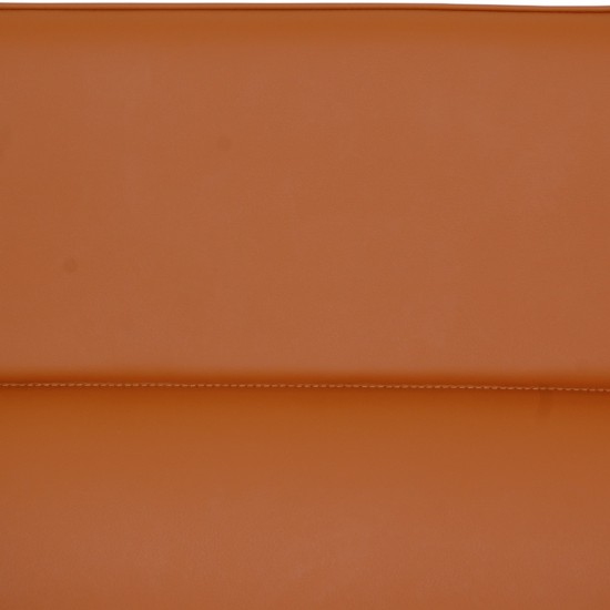 Arne Jacobsen 3301 Lufthavnsstol nybetrukket med Cognac bizon læder