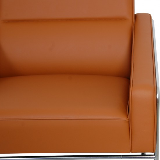 Arne Jacobsen 3301 Lufthavnsstol nybetrukket med Cognac bizon læder