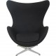 Arne Jacobsen Ægget stol i sort stof 2006