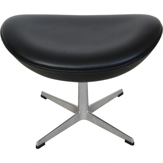 Arne Jacobsen Æggetaburet i sort Aura læder 2017