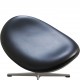 Arne Jacobsen Æggetaburet i sort Aura læder 2017