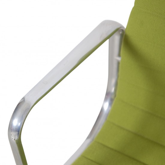 Charles Eames EA108 stol i grønt stof 2019 (uden drej)