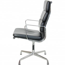 Charles Eames EA209 softpad stol i sort læder 2007