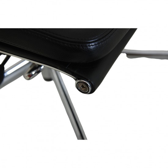 Charles Eames EA219 softpad kontorstol i sort læder 2006