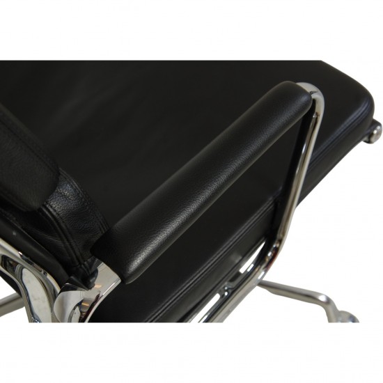 Charles Eames EA219 softpad kontorstol i sort læder 2006