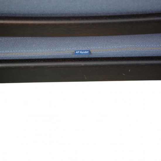 Hans Wegner sort GE290 stol i blåt stof 1990'erne