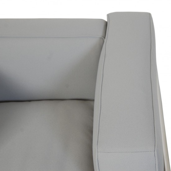 Le Corbusier LC2 stol i gråblåt stof 2010'erne