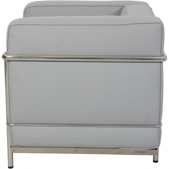 Le Corbusier LC2 stol i gråblåt stof 2010'erne