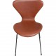 Set of 6 Arne Jacobsen seven chairs in brandy leather and black legs