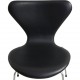 Sæt med 6 Arne Jacobsen Syver stole i sort læder