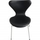 Sæt med 6 Arne Jacobsen Syver stole i sort læder