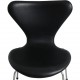 Sæt med 6 Arne Jacobsen Syver stole i sort læder