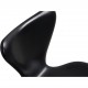 Sæt med 8 Arne Jacobsen Syver stole i sort læder