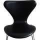 Sæt med 8 Arne Jacobsen Syver stole i sort læder