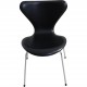 Sæt med 8 Arne Jacobsen Syver stole i sort læder