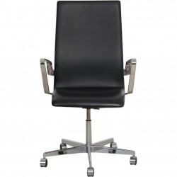 Arne Jacobsen Oxford chair middle height in black Essential leather