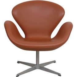 Arne Jacobsen Swan chair in Walnut leather