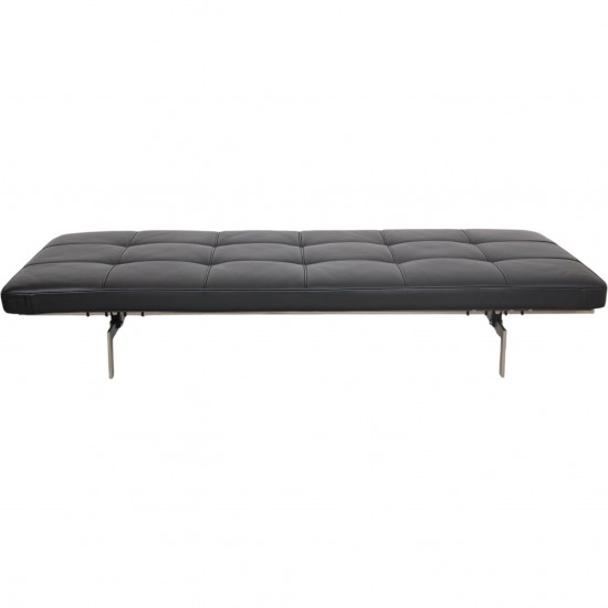 Poul Kjærholm PK80 daybed in black Aura leather