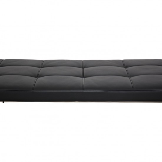 Poul Kjærholm PK80 daybed in black Aura leather