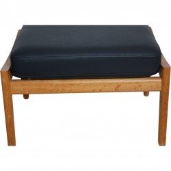 Hans Wegner GE290 stool in oak