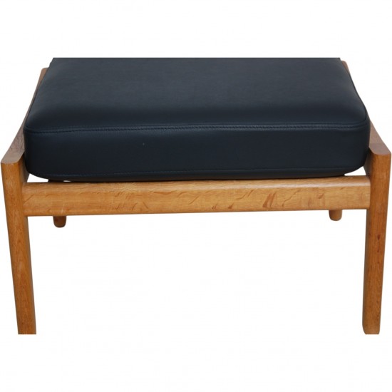 Hans Wegner GE290 skammel af eg