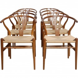 Set of 8 Hans Wegner Wishbone chairs CH24 in smoked oak
