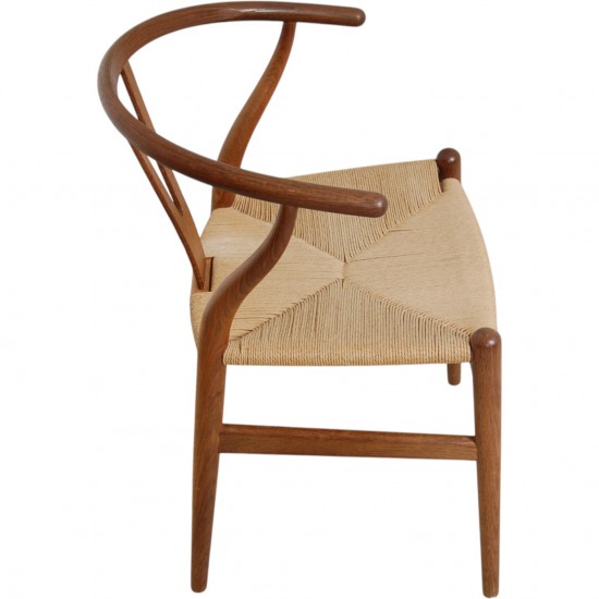 Sæt med 8 Hans Wegner Y-stole CH24 i røget eg