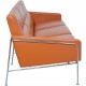 Arne Jacobsen 3-personers 3303 sofa i cognac læder