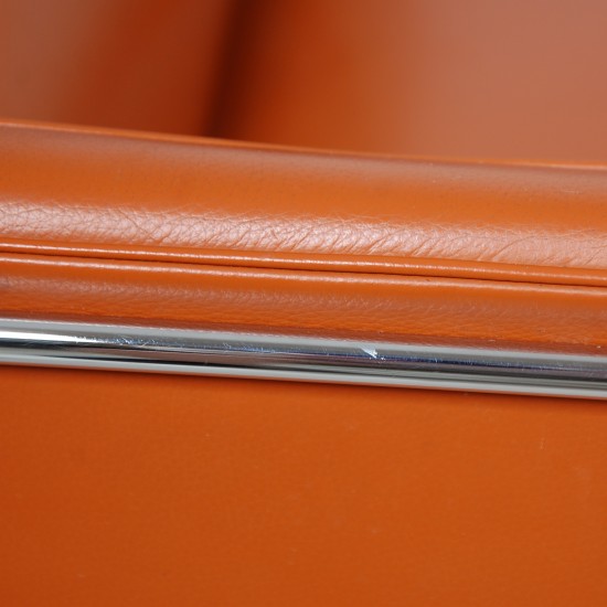Arne Jacobsen 3-personers 3303 sofa i cognac læder