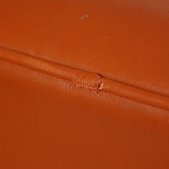 Arne Jacobsen 3-personers 3303 sofa i cognac læder